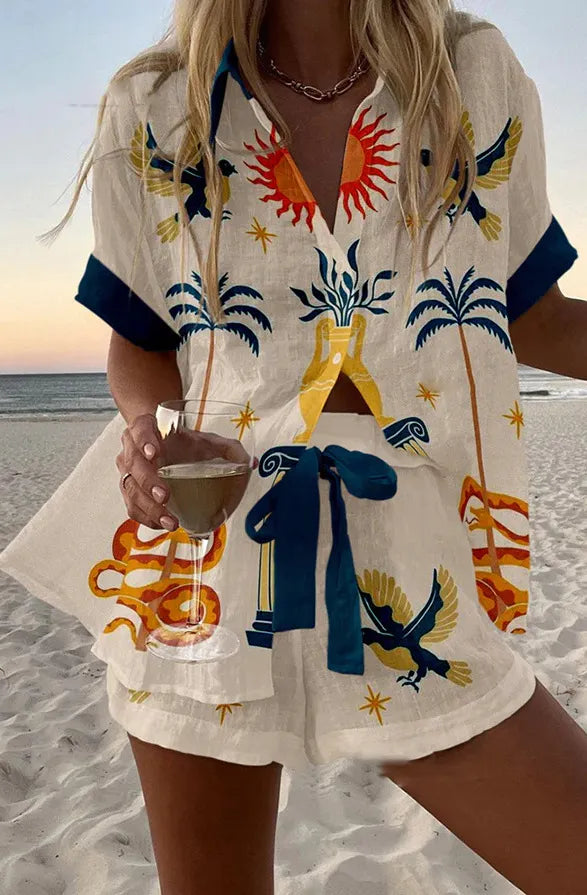 Καλοκαιρινό σετ Soleil με μυθολογικό print σε λευκή βάση με όψη λινού