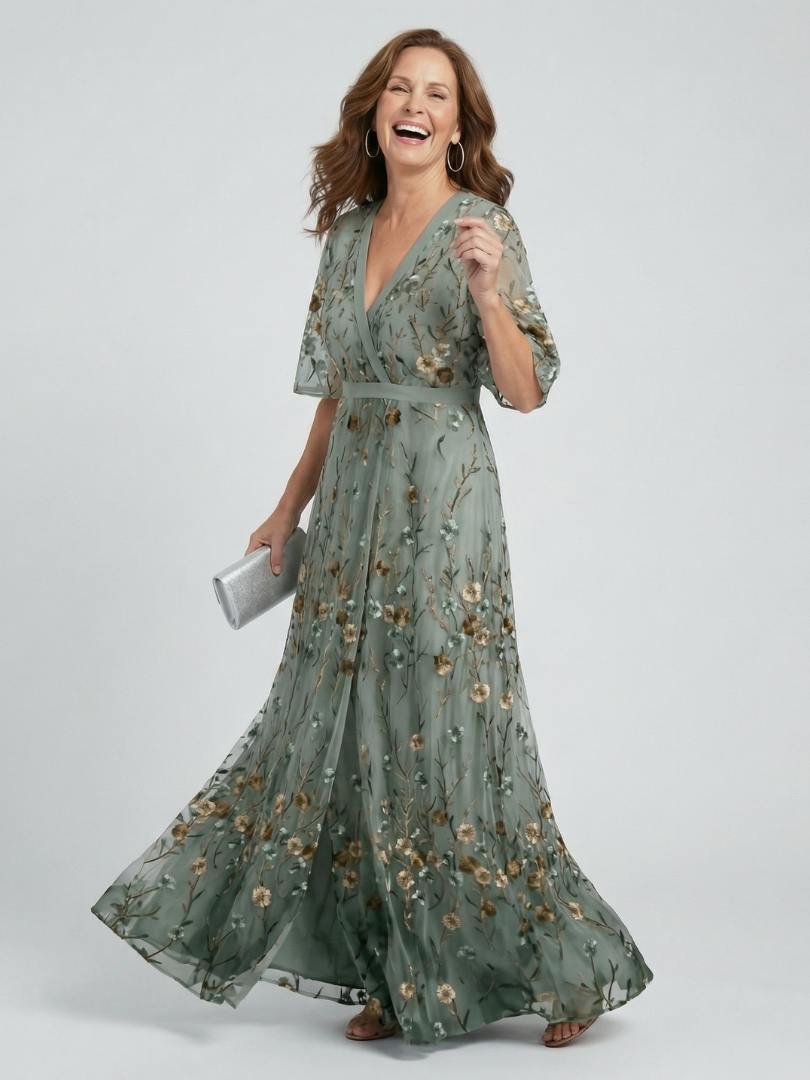 Selora | Airy Floral Halter Maxi Dress