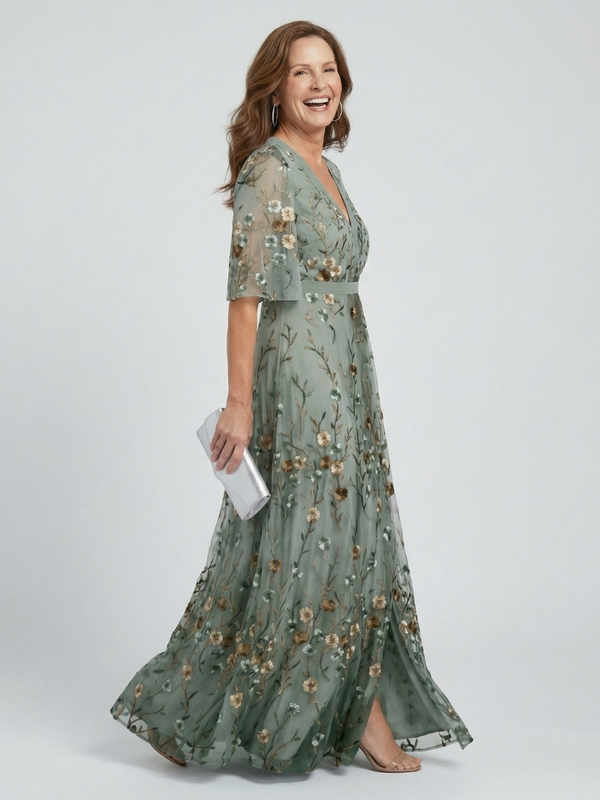 Selora | Airy Floral Halter Maxi Dress
