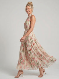 Violet & Grace | Floral Midi Dress with Halter Neckline