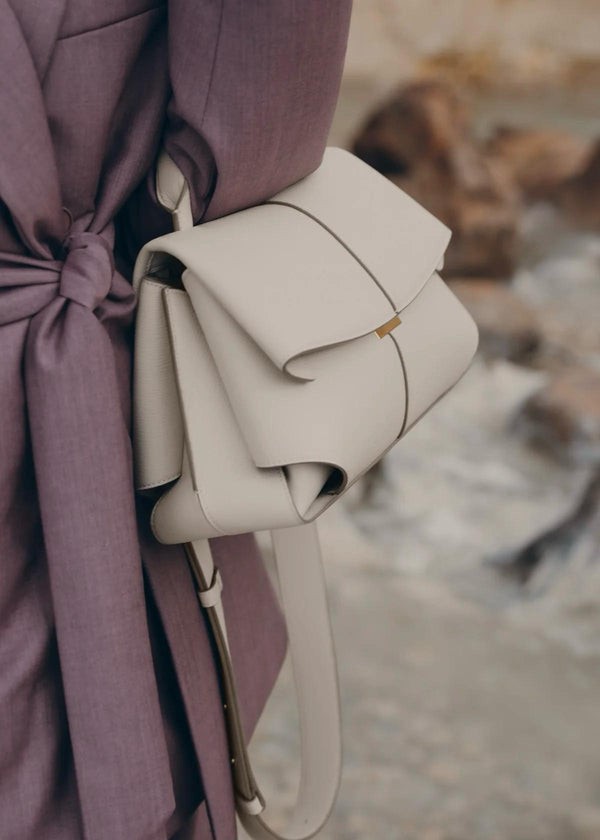 Clara | Elegant Handcrafted Leather Bag