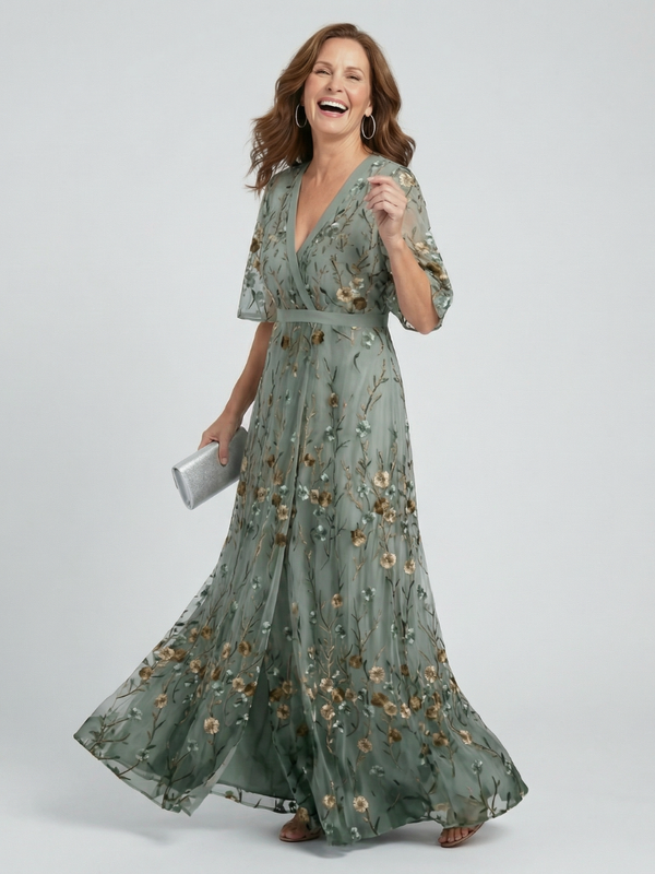 Selora | Airy Floral Halter Maxi Dress