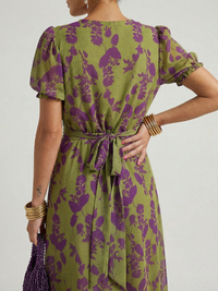 Violet & Grace | Relaxed Floral Midi Dress