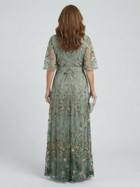 Selora | Airy Floral Halter Maxi Dress