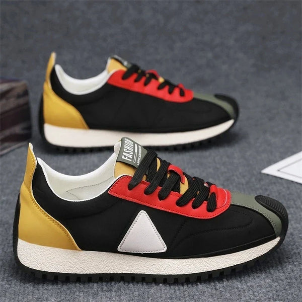 Sneakers Piero σε μαύρο και λευκό, πλάγια όψη