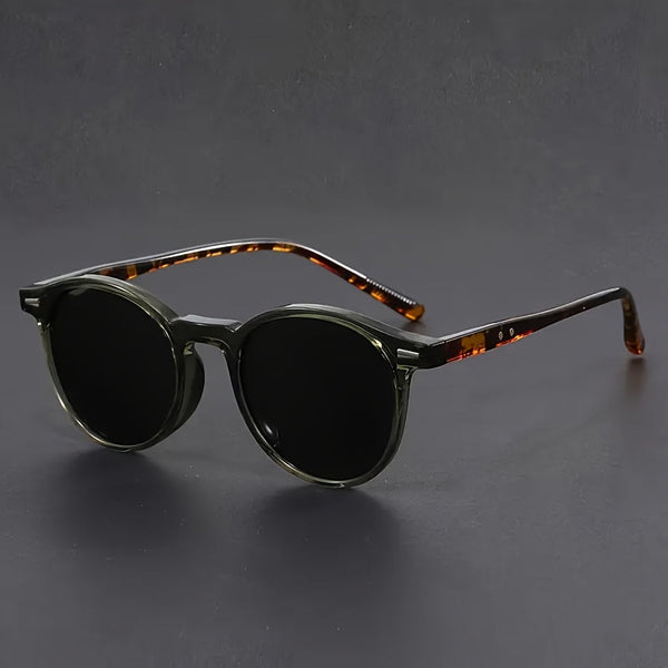 Retro Sunglasses with Lightweight Round Frame