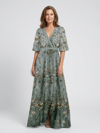 Violet & Grace | Floral Maxi Dress with V Neckline and Short Sleeves